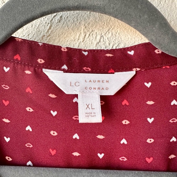 ❤️💋 Lauren Conrad - Women's Patterned Button-Up Blouse - Size: XL - Picture 6 of 8